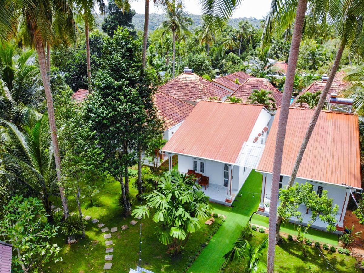 Duc Anh Bungalow Bed & Breakfast Phu Quoc Exterior photo